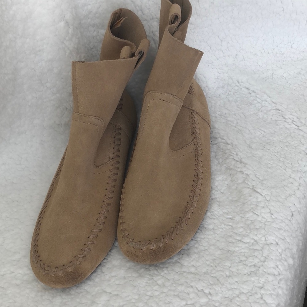 Latigo mocassins